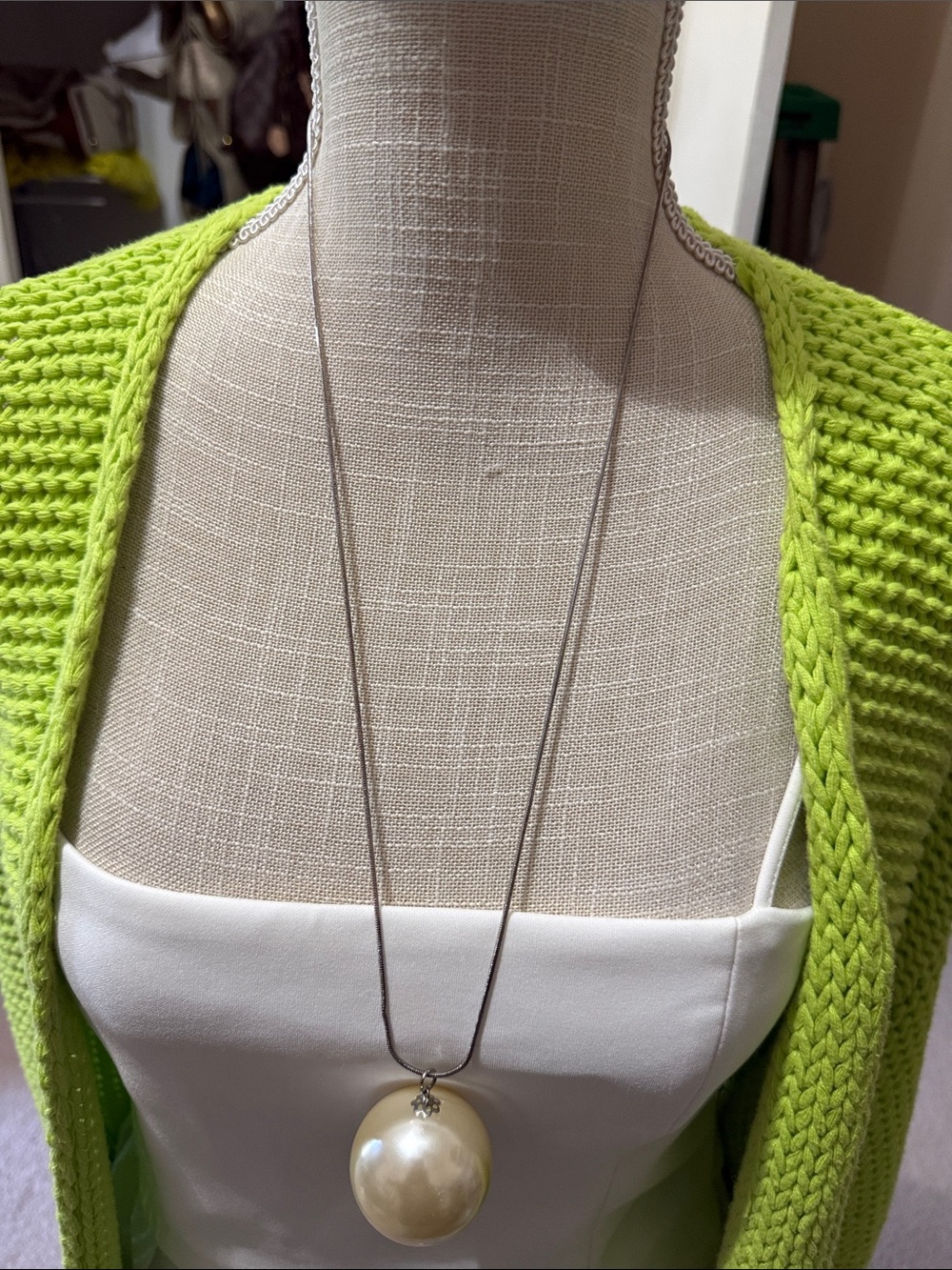 Classic Pearl Drop Pendant Necklace - Cream Pearl on Silver Chain